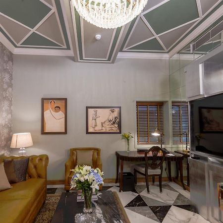 Отель The Claridges Нью-Дели Экстерьер фото
