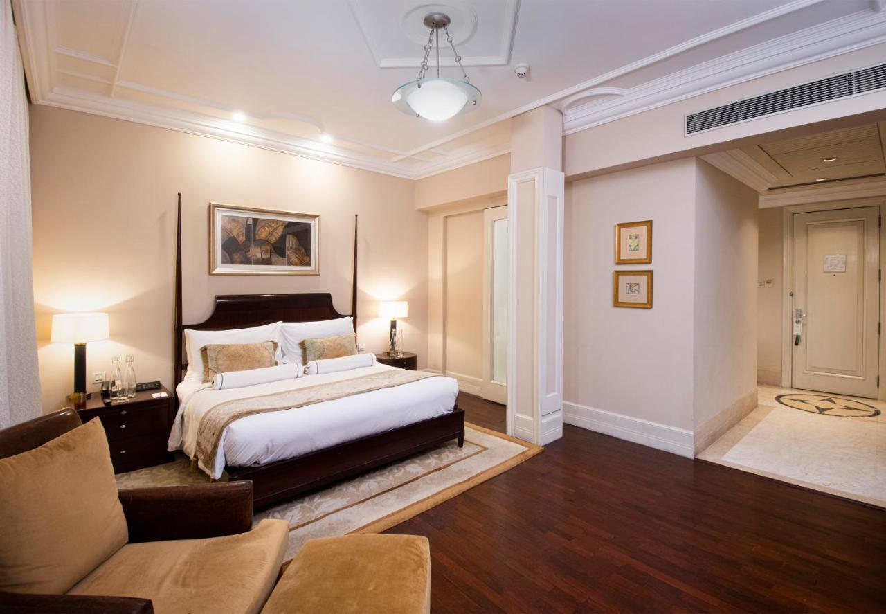 Отель The Claridges Нью-Дели Экстерьер фото